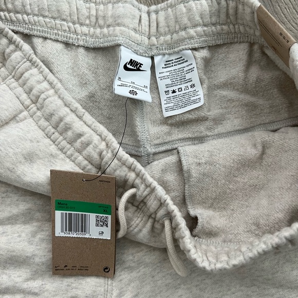 Nike Shorts - Picture 4 of 4